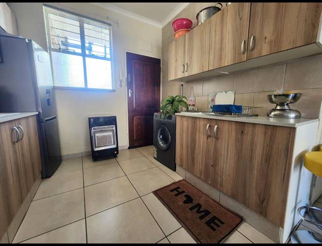 2 BEDROOM TOWNHOUSE FOR SALE IN NEW REDRUTH